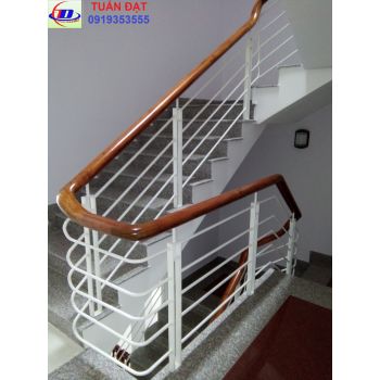 CẦU THANG SẮT ,GỖ